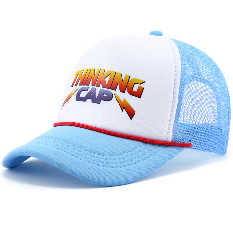 Trucker Cap Mesh - ダスティン帽子レトロメッシュキャップトラッカーシンキングキャップ夏通気性野球帽男性と女性のための少年少女コスプレアクセサリー